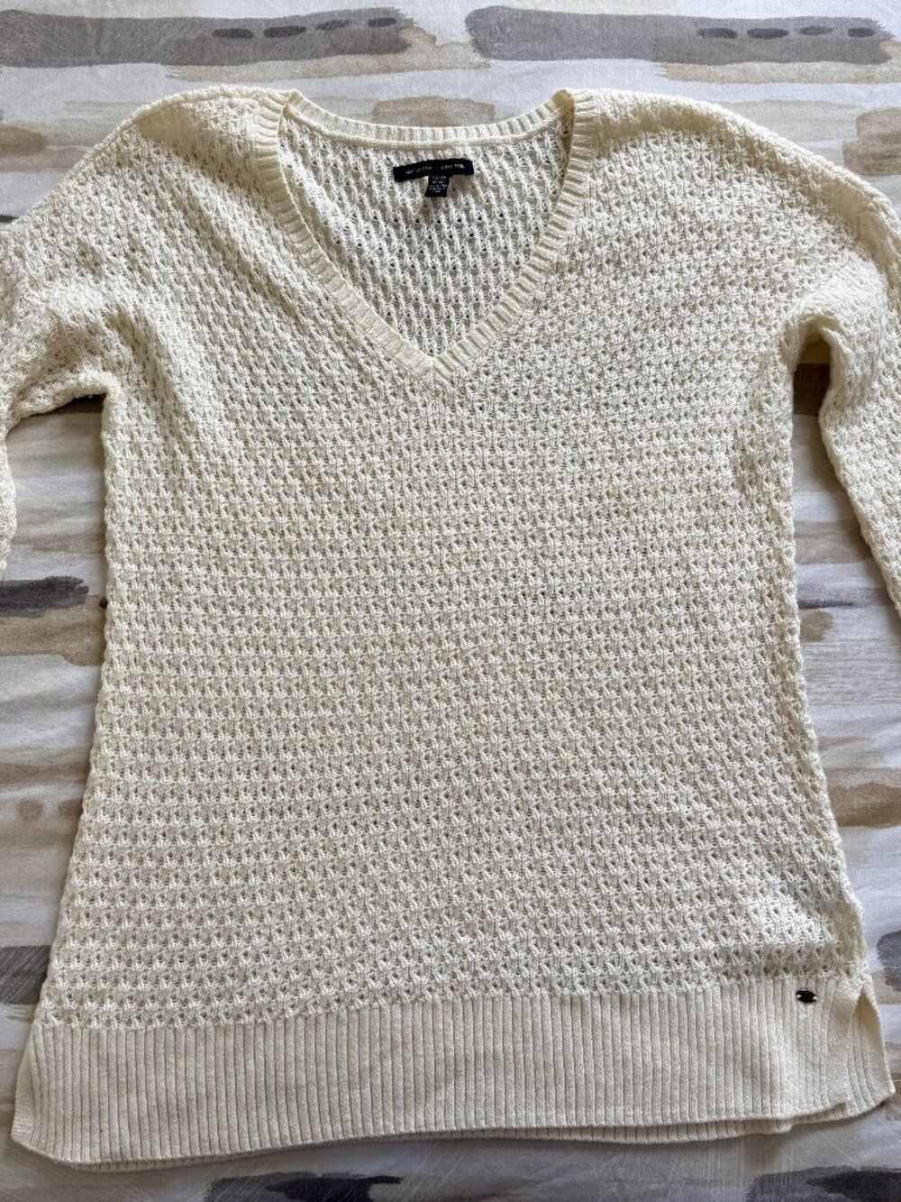 Women's sweather by American Eagle